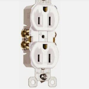NEW Legrand-Pass & Seymour 3232WCP TradeMaster 15 Amp/125-Volt AC White